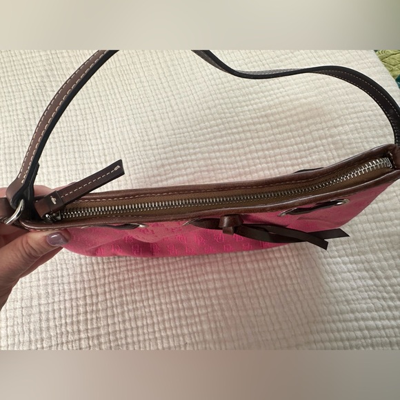 NWOT, Vintage Dooney & Bourke Tassel Top Shoulder Bag, Pink - Picture 9 of 12